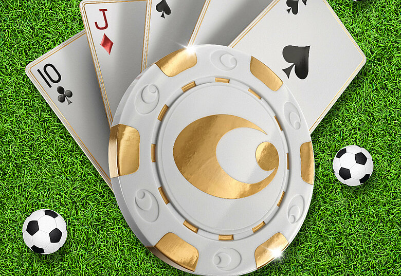 Standard Pokerbild mit Fußballrasen und Bällen