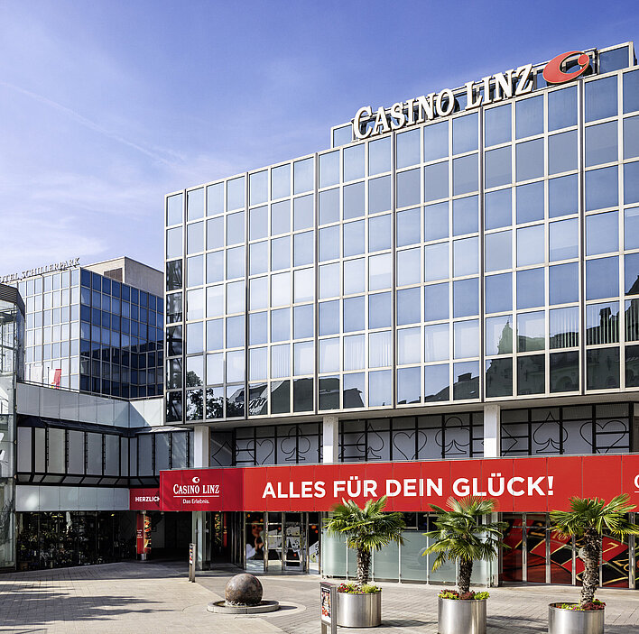 Casino Linz Außenansicht bei Tag