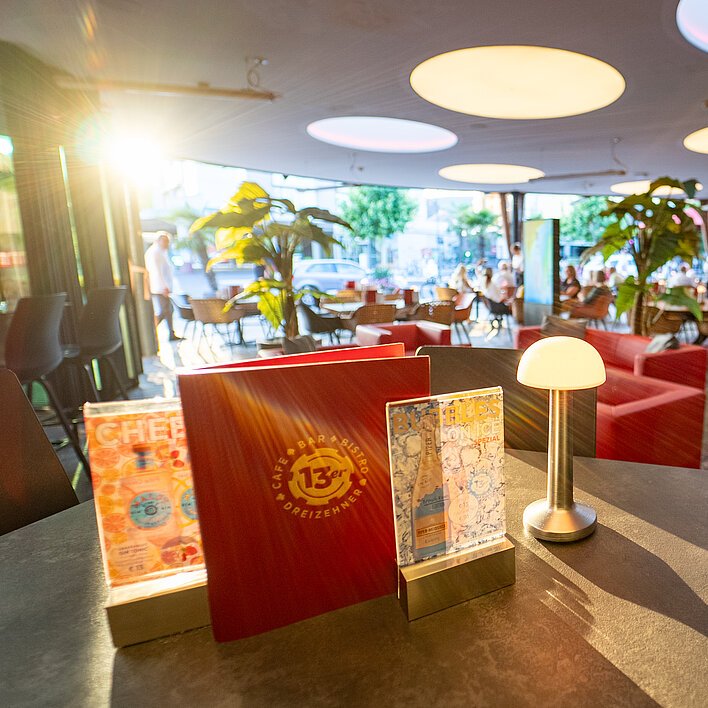Cafe 13er Innenraum