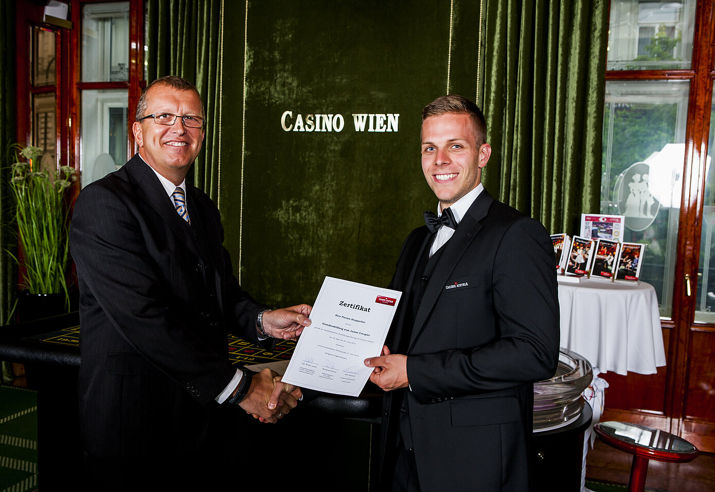 Abschluss der Croupier-Ausbildung im Casino