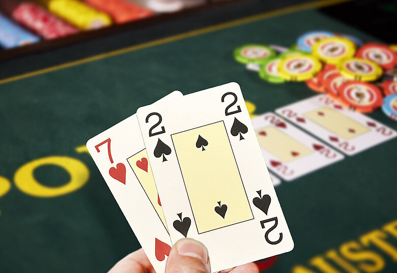 Pokerhand Seven-Deuce