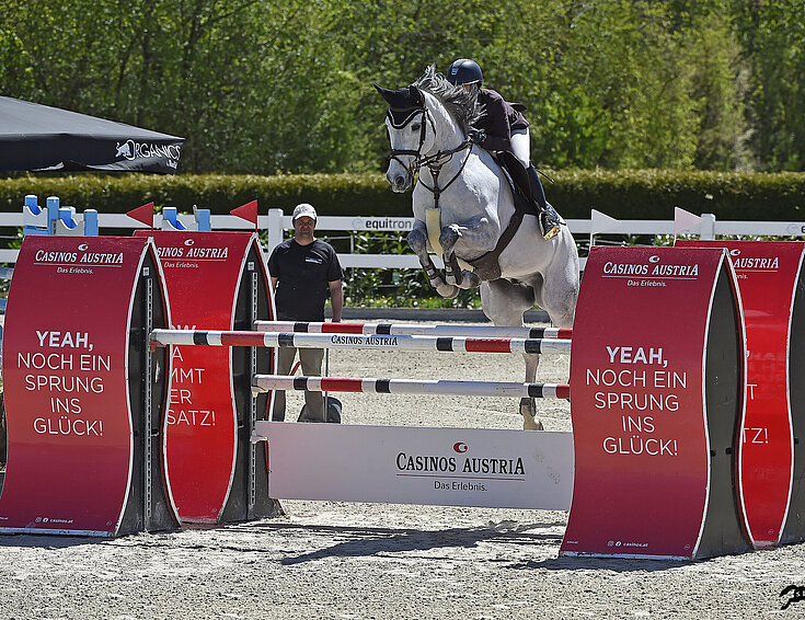Sibil Slejko Casinos Austria Future Cup Springreiten Siegerin Birk Savannah