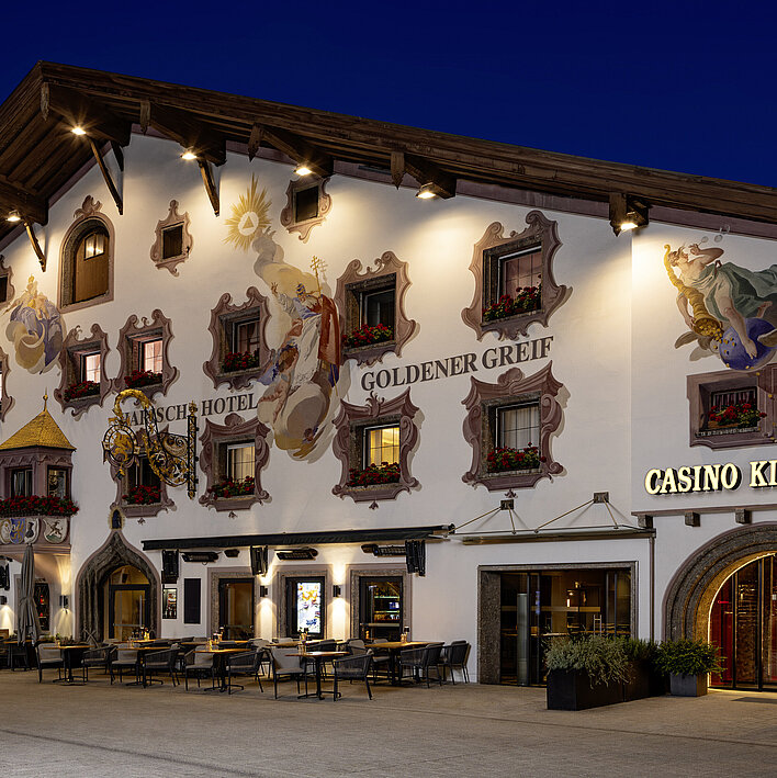 Casino Kitzbühel Außenansicht bei Nacht