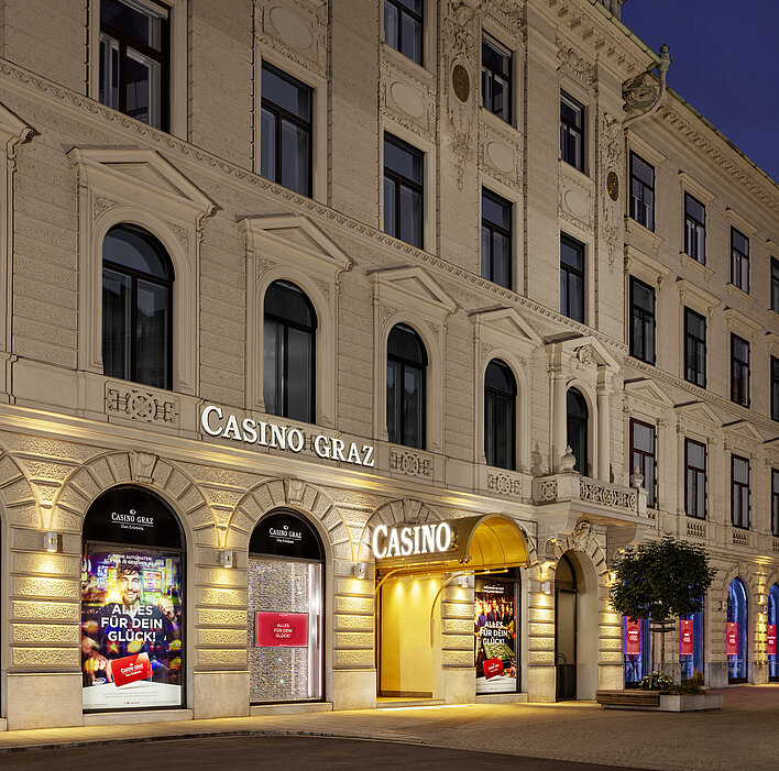 Casino Graz Außenansicht bei Nacht