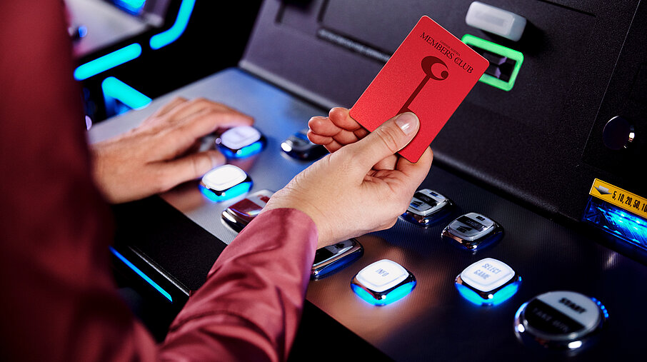 Automaten Member Card Red Hand