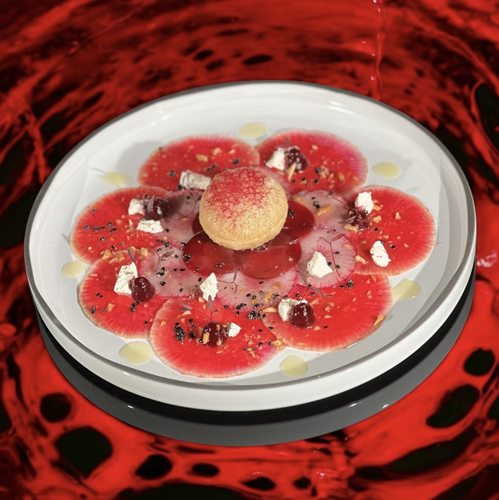 Rettich Rote Rübe Veggie dekorativ angerichtet