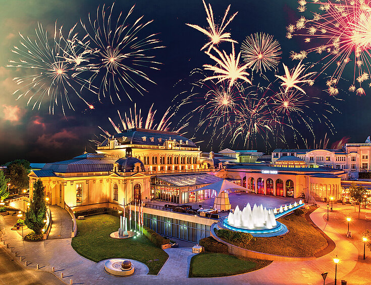 Casino Baden Ansicht mit Silvester Feuerwerk