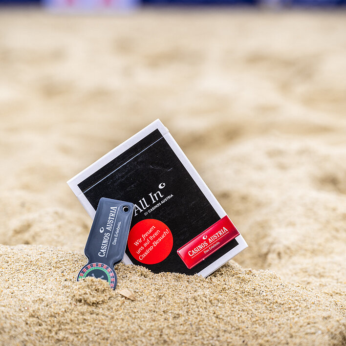 Beach Volleyball EM 2023 Give-aways im Sand