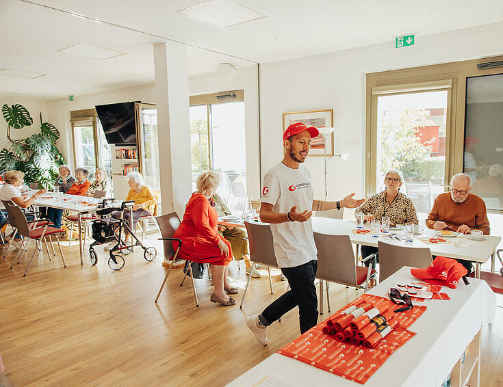 Ein Team aus dem Casino Salzburg veranstaltete für die Partnerorganisation Freiraum Gneis Mobil einen Bingo-Nachmittag mit Kaffee und Kuchen, bei dem auch Spendengelder zugunsten des gemeinnützigen Vereins generiert wurden