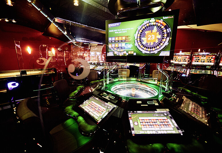 Casinos Austria Easy Roulette Automaten mit Acryl-Trennwänden