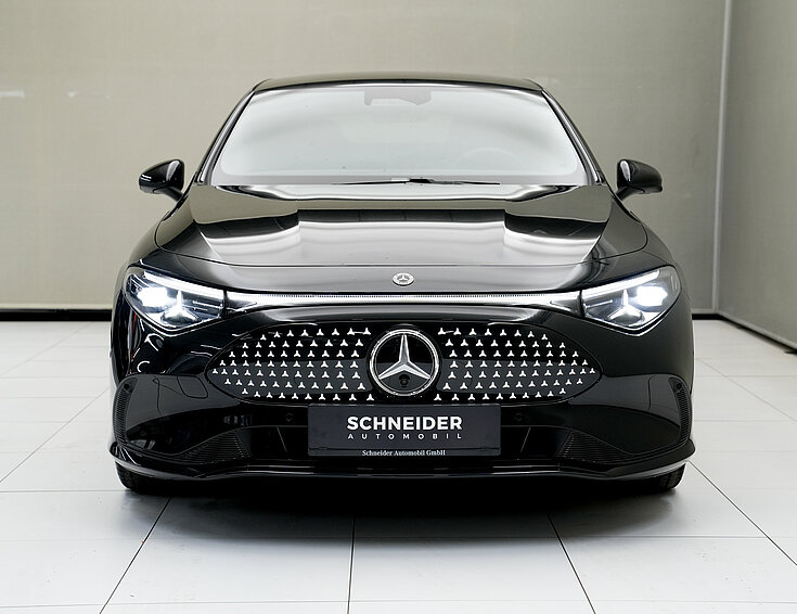 Mercedes-Benz CLA 250+ mit EQ Technologie 200 KW (272 PS) in Metalliclack kosmosschwarz