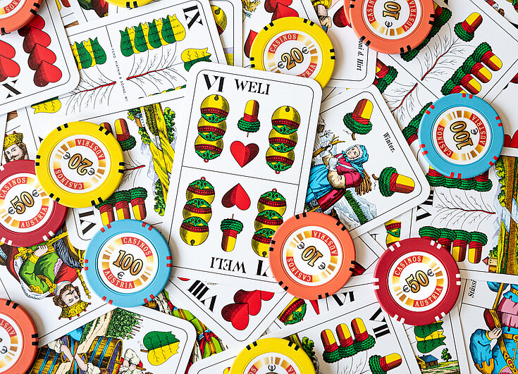Casinos Austria Bezirksblätter Casino Innsbruck Watten Spielkarten mit Jetons