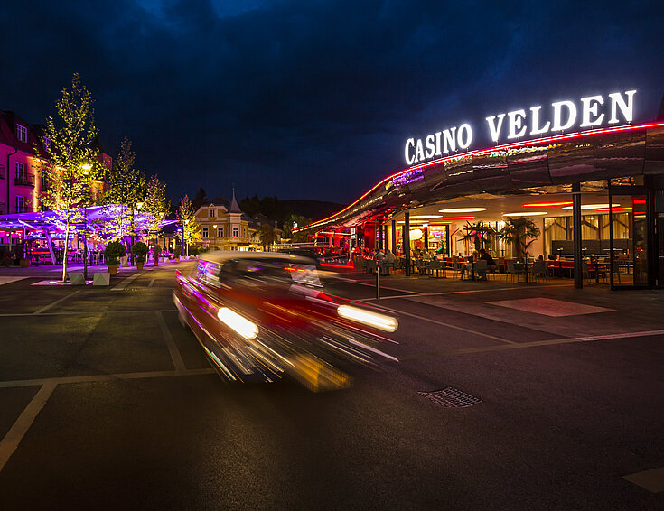 Casino Velden bei Nacht