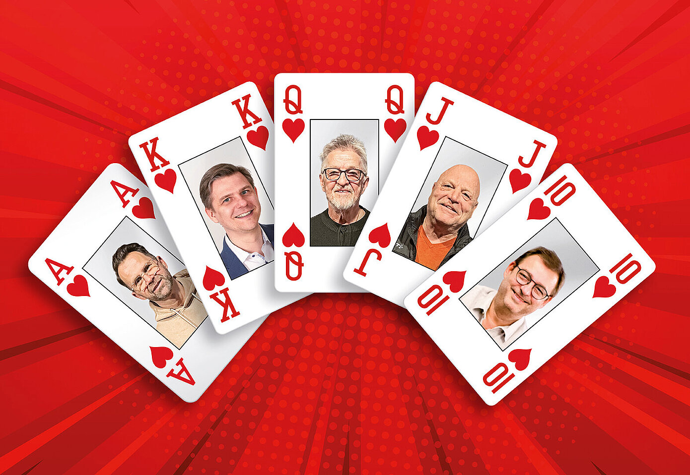 Aufgefächerter Royal Flush mit Bildern von Local Hero aus dem Casino Linz