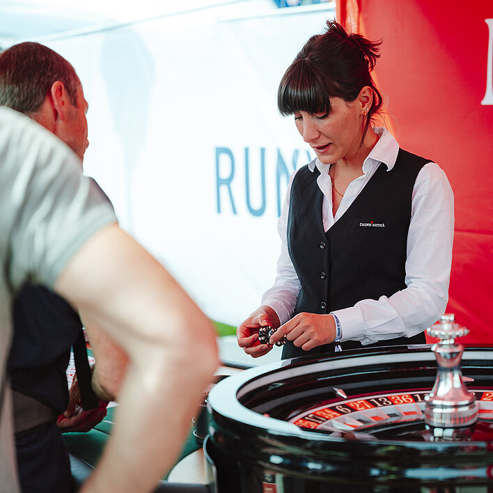 Wings for Life World Run 2025 Croupière beim Roulette