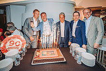 Thomas Lichtblau (Managing Director Casinos Austria), Reinhard Deiring (Direktor Casino Kitzbühel), Gerhard Eilenberger (Erster Vizebürgermeister Kitzbühel), Gert Krones (Head of Operations Manager Casino Kitzbühel), Dieter Türmer (Senior Manager Marketing & Customer Management Casinos Austria)