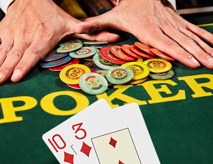 Casinos Austria poker-karten-closeup-zehn-drei.jpg