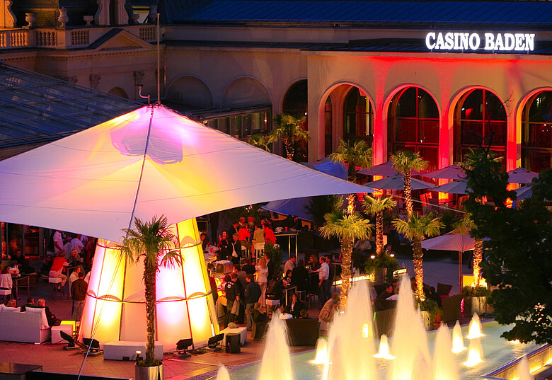Casino Terrasse am Abend