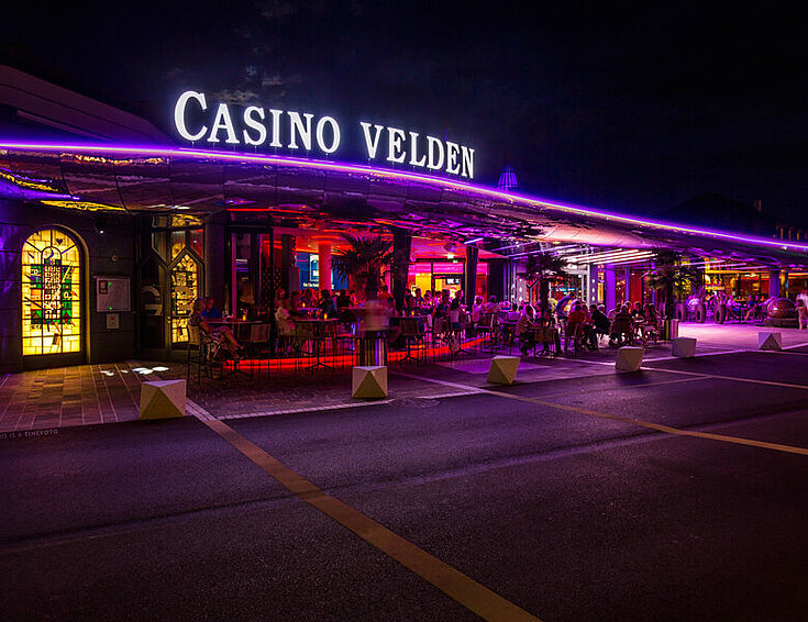 Casino Velden mit Beleuchtung
