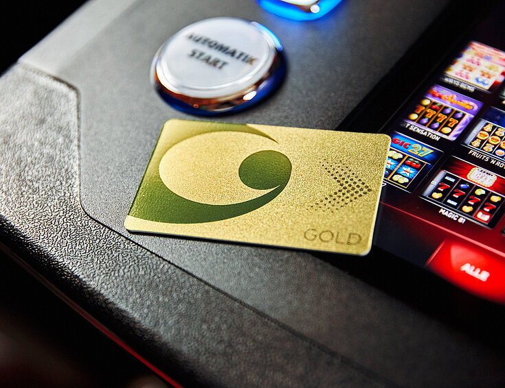Automaten nahe Close-up Glücks Card Gold